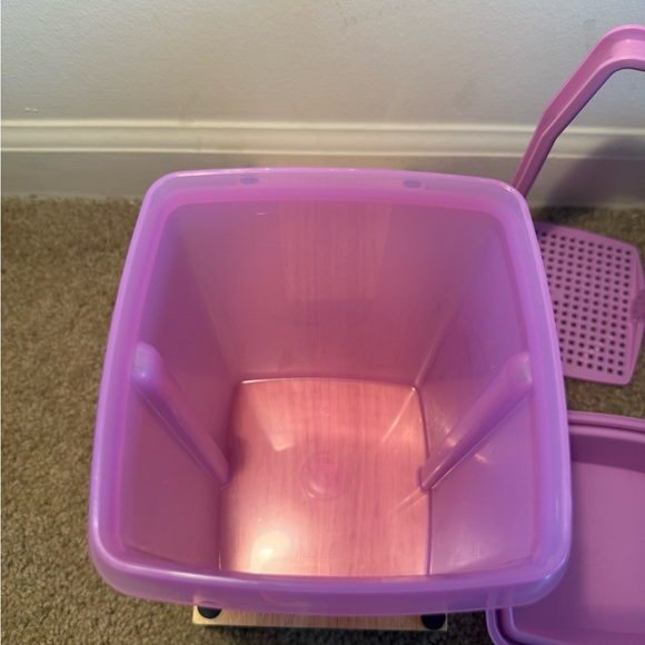 Tupperware Pick A Deli Pickle Keeper PURPLE Container 1560-2 EXCELLENT 8.5 Cup - Picture 5 of 6